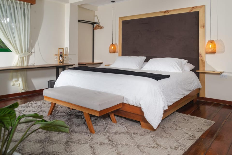 Bed, Photo of the whole room