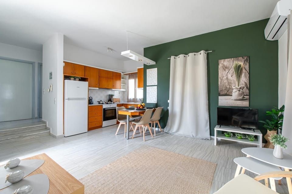 Kitchen or kitchenette, Living room, Seating area, Dining area, oven, stove