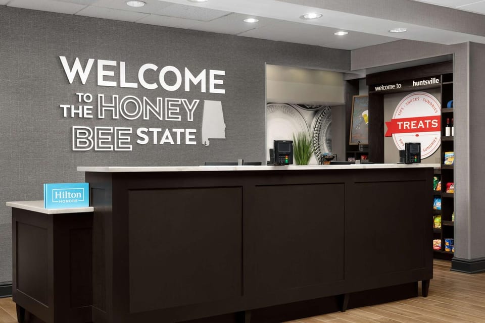 Lobby or reception, Lobby or reception