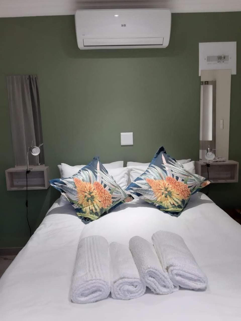 Gathering Guesthouse - Aloe room Apartment in South Africa