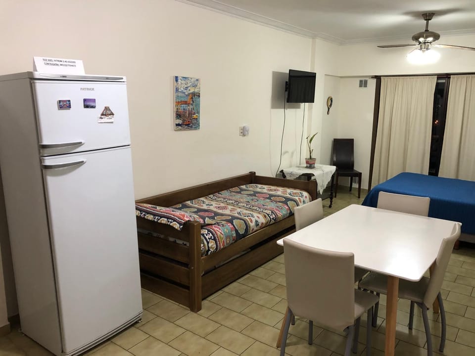 Photo of the whole room, Dining area