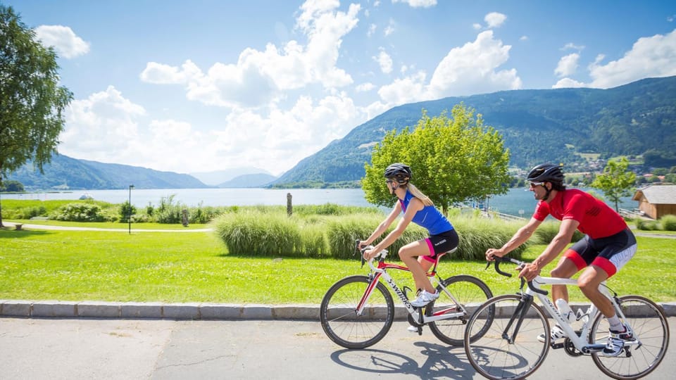 Natural landscape, Cycling, Family