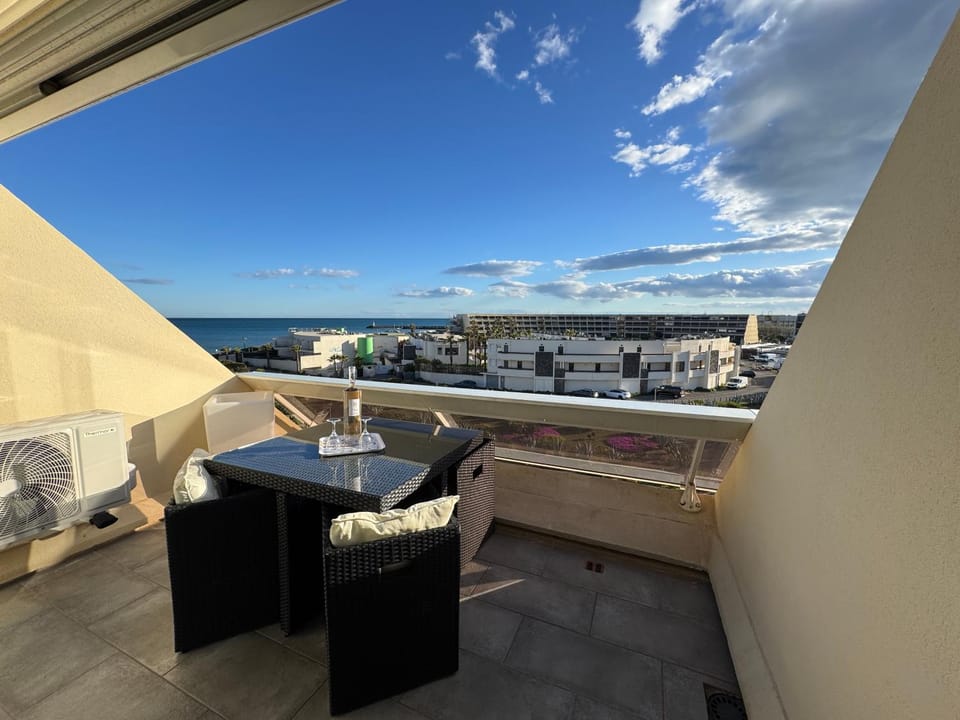 Cap d'agde Naturiste Heliopolis AB Vue Mer Apartment in Agde