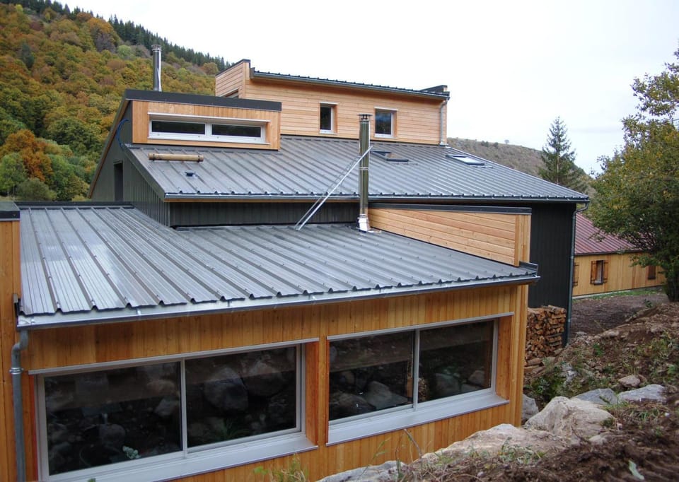 Aux 500 Diables Eco Lodge - Hotel Hotel in Auvergne-Rhône-Alpes