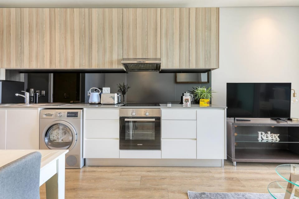 TV and multimedia, Kitchen or kitchenette, oven, stove, washing machine, kitchen