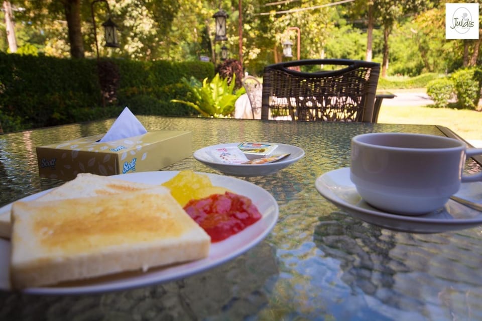 Juldis J2 Khao Yai Hotel - SHA and SHA Plus Certified Hotel in Laos