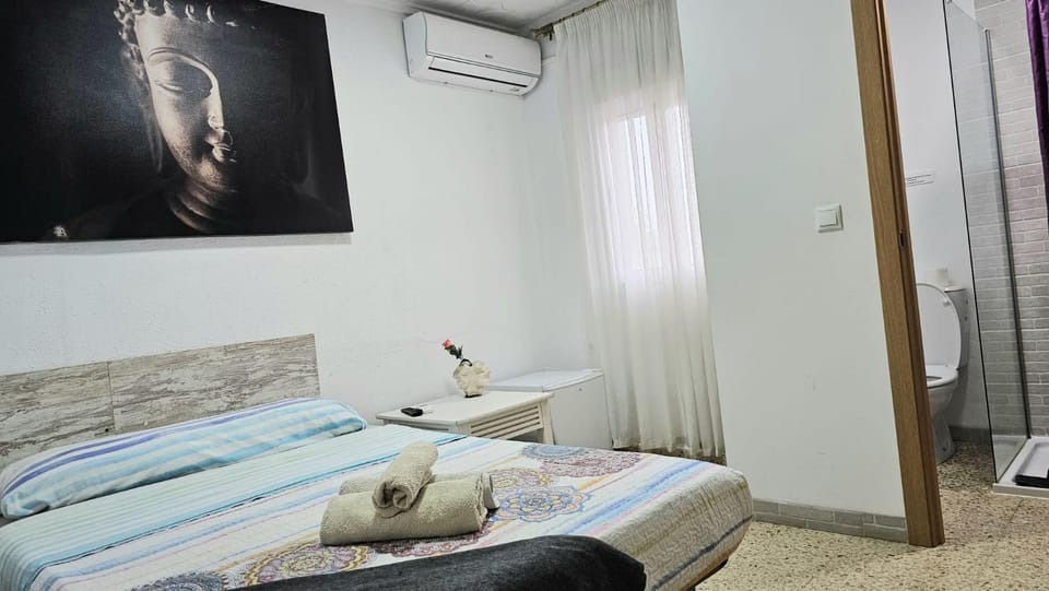 Bed, Photo of the whole room