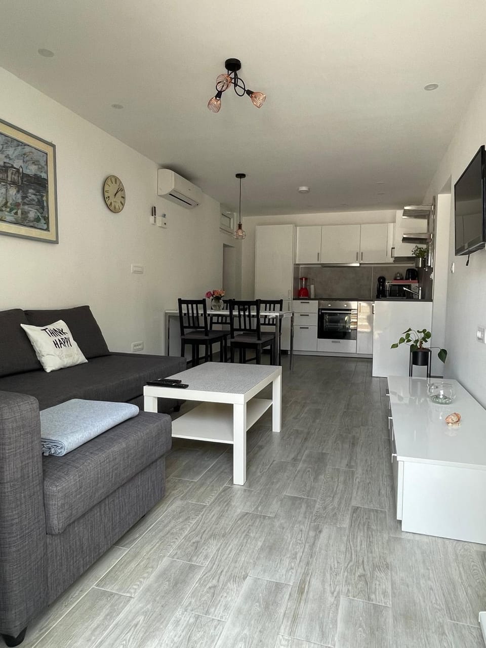 TV and multimedia, Living room, Dining area, kitchen