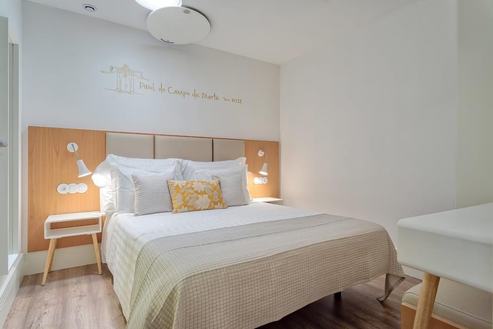 Shower, Toilet, Bed, Bathroom, TV and multimedia, Bedroom, Area and facilities