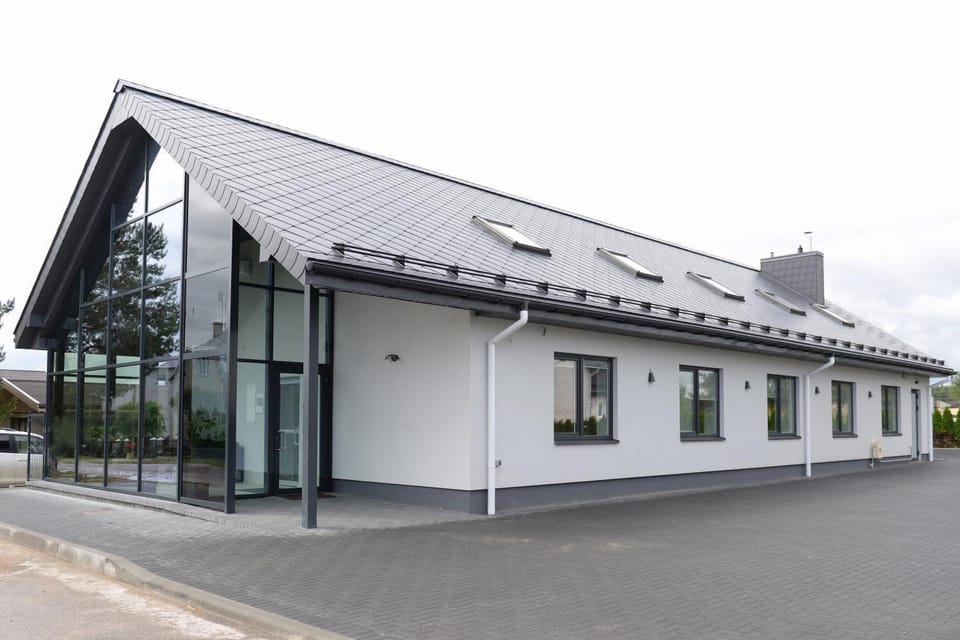 Facade/entrance