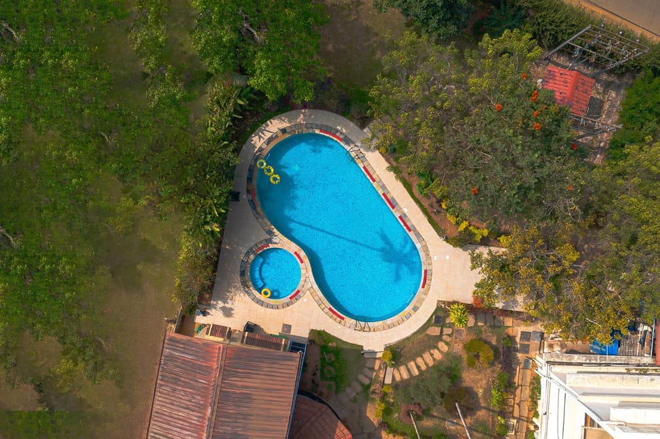 Pool view, Swimming pool