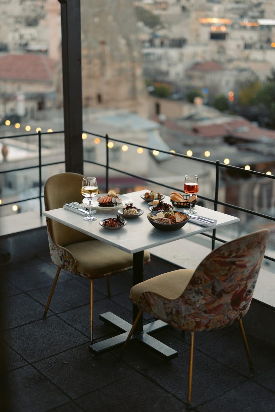 Restaurant/places to eat, View (from property/room), Balcony/Terrace