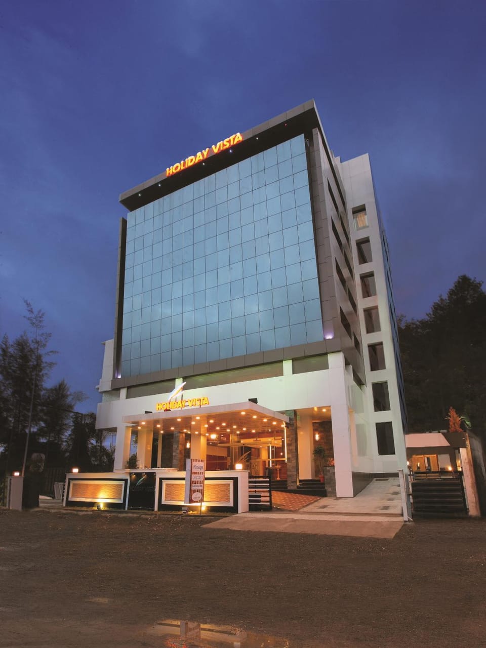 Property building, Facade/entrance