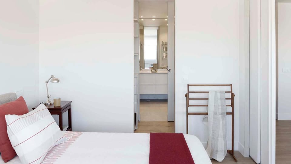 Heima Colon Square Amazing Views Apartment in Centro