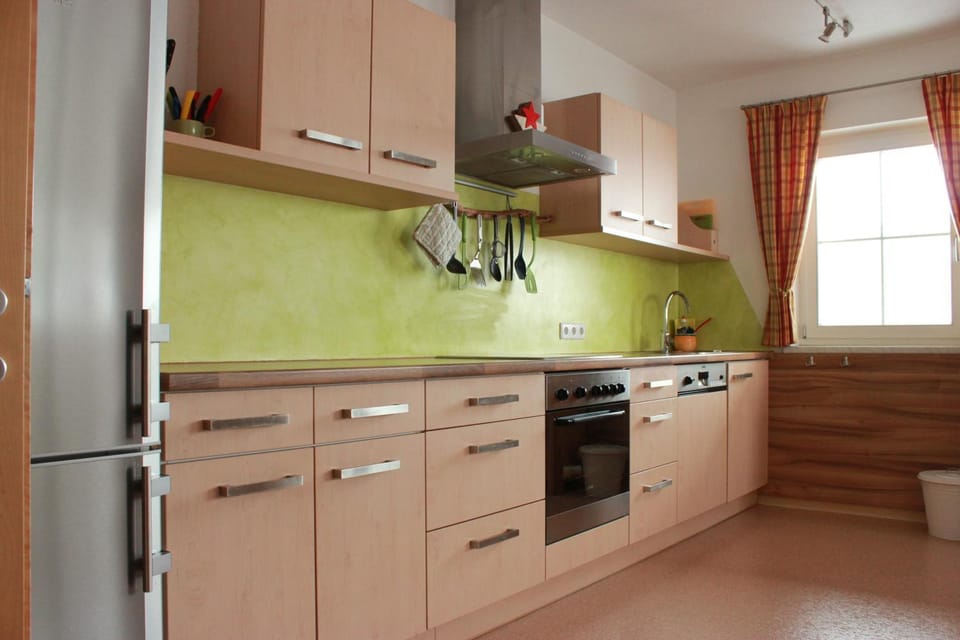 Kitchen or kitchenette, kitchen