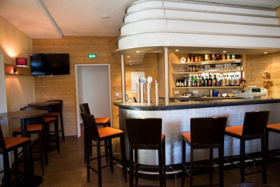 Lounge or bar