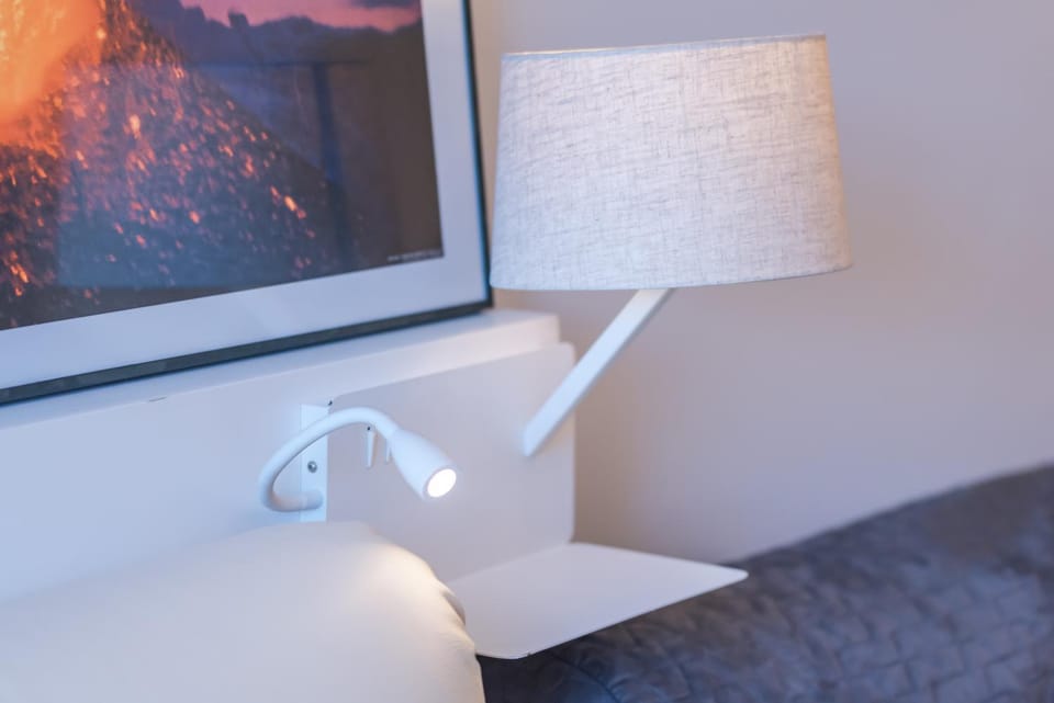 Other, Other, Photo of the whole room, Decorative detail, Decorative detail, Bedroom