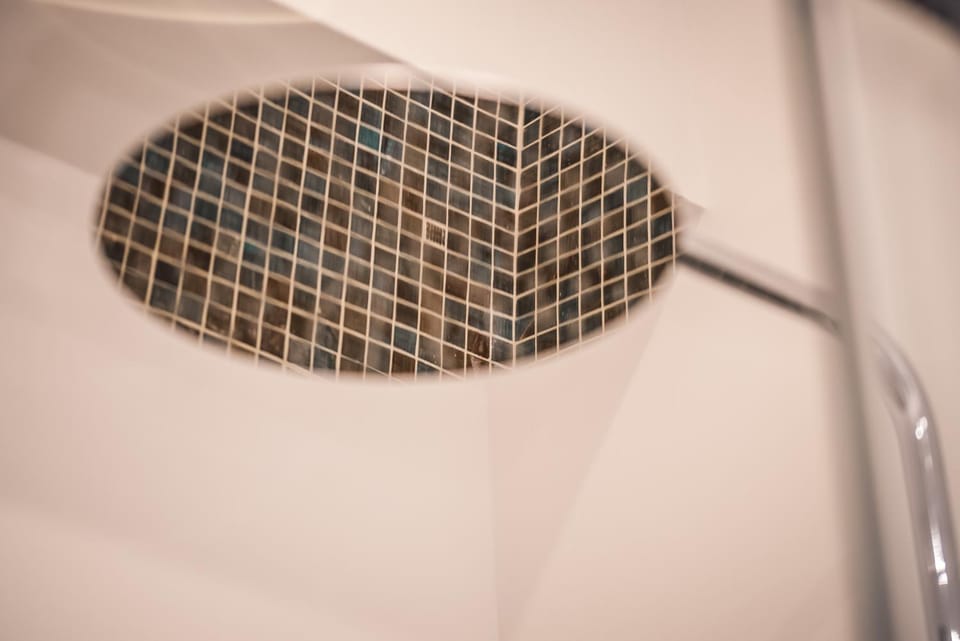Shower, Bathroom, Decorative detail, Area and facilities