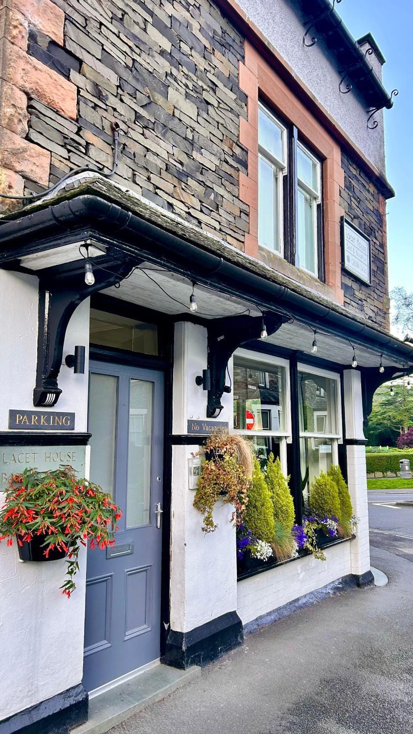 Property building, Neighbourhood, Street view