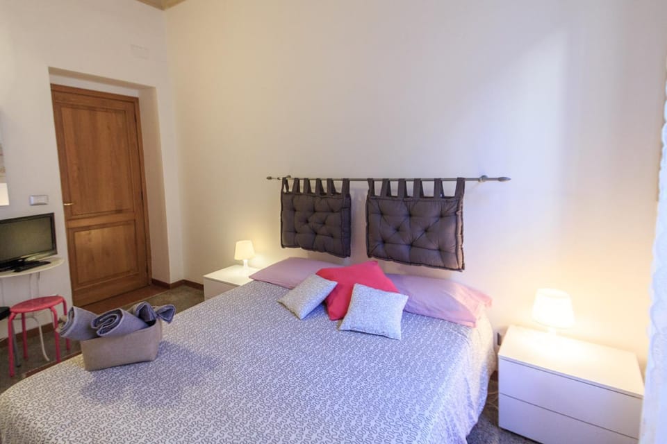 CAMERA PRIVATA A 20 METRI DAL MARE Bed and Breakfast in Varazze