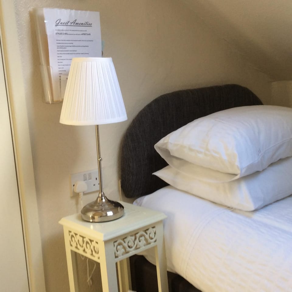 Hedley Villa Guest House Bed and Breakfast in Royal Leamington Spa