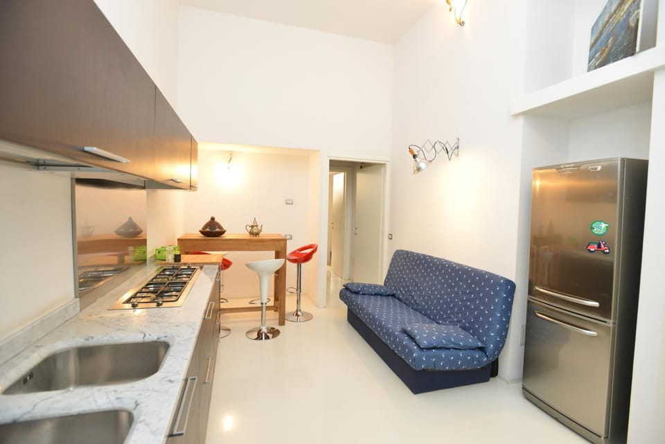 Kitchen or kitchenette, Living room, Seating area
