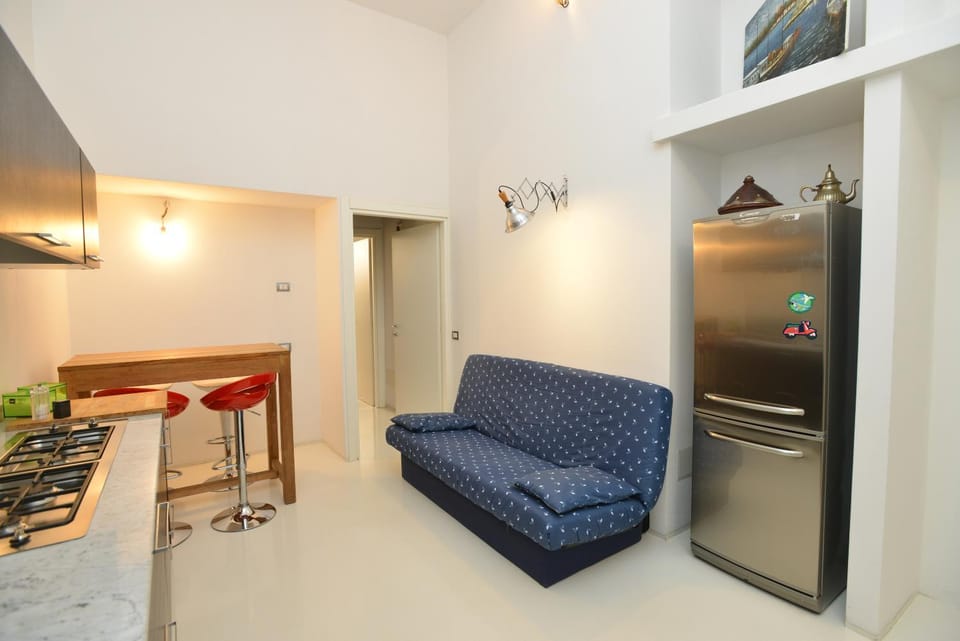 Kitchen or kitchenette, Living room, kitchen