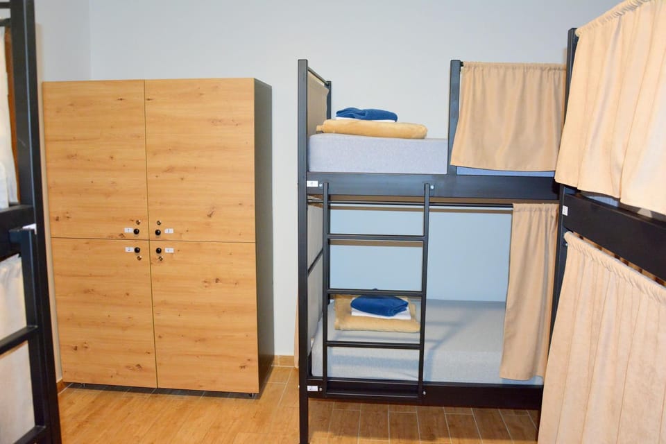 bunk bed