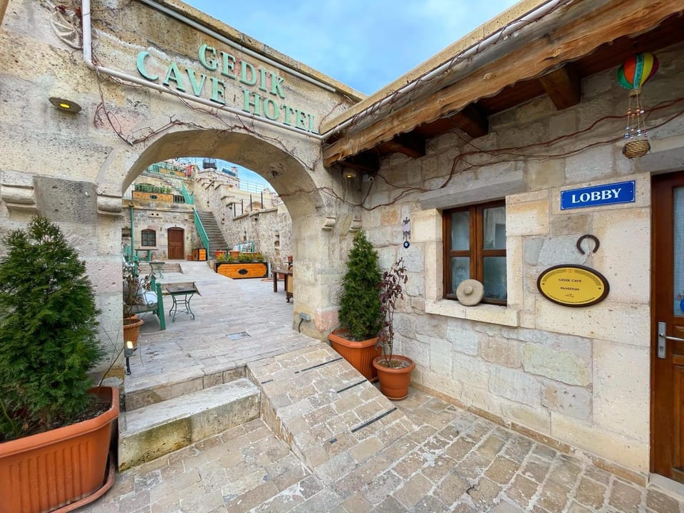 Day, Inner courtyard view