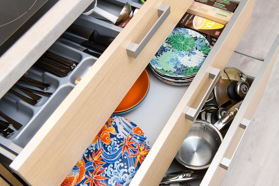 Kitchen or kitchenette