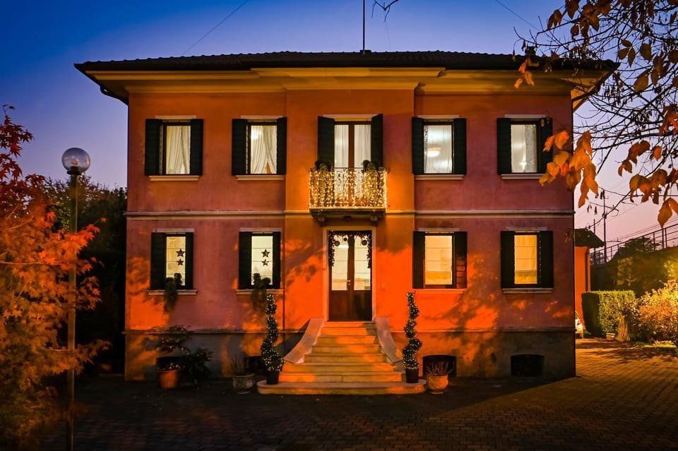 Villa Trevisi - APARTMENT-free parking Apartment in Treviso