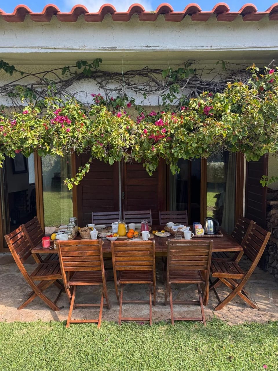 Garden, Dining area