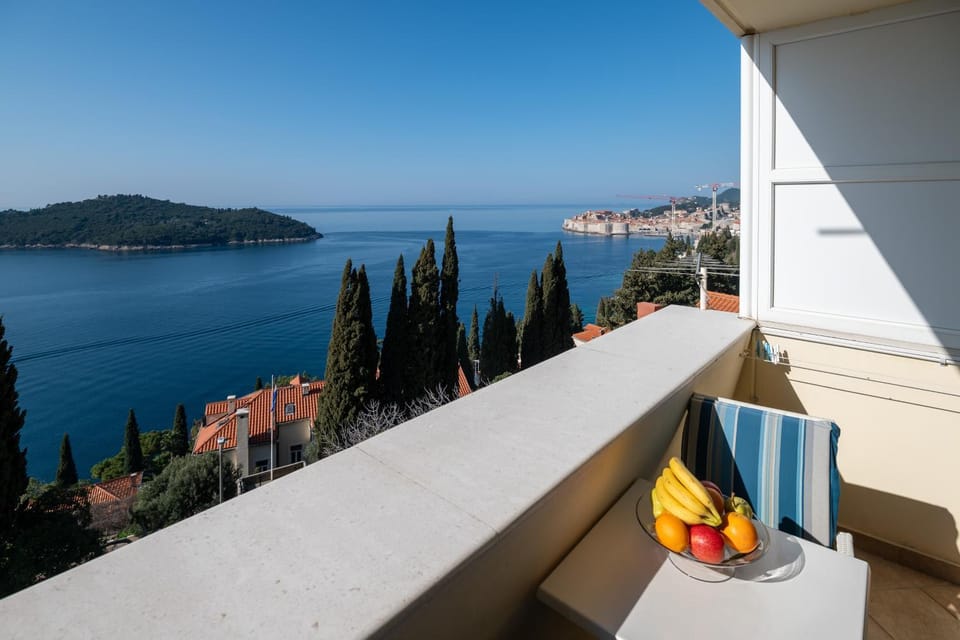 View (from property/room), Balcony/Terrace, Sea view