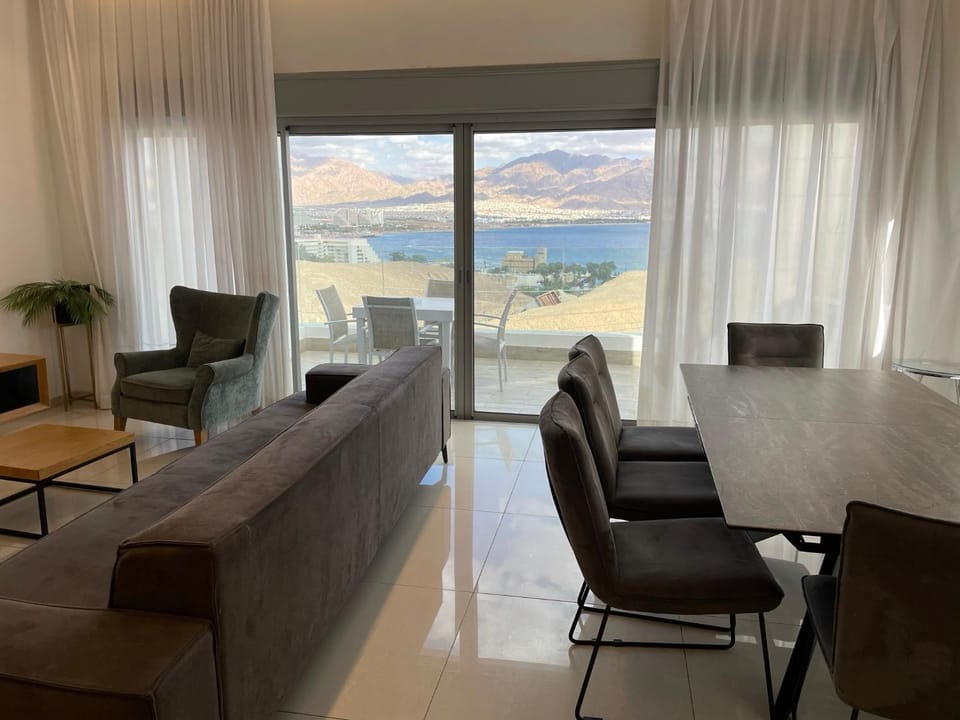 Natural landscape, Living room, Seating area, Dining area, Mountain view