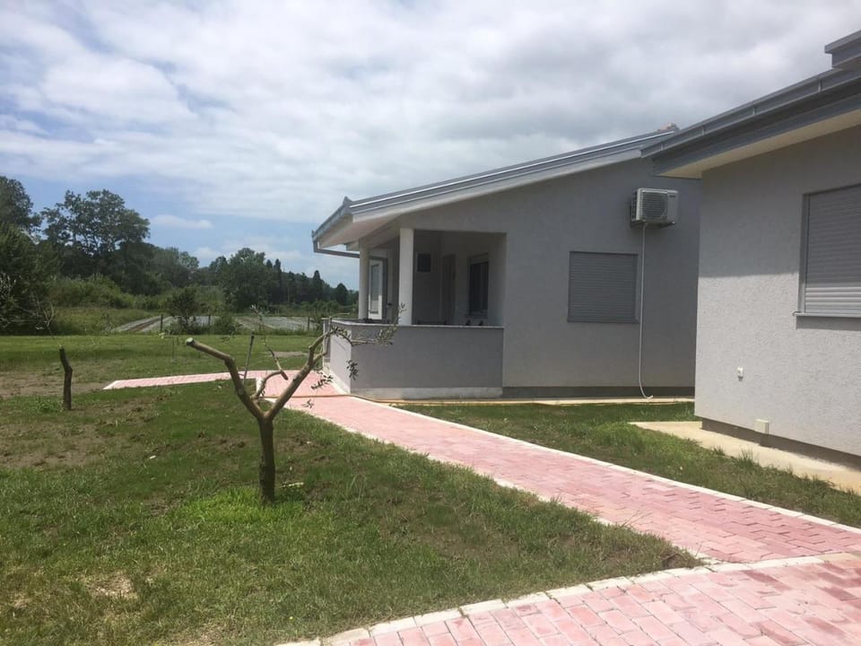 Helena's Sweet Home House in Ulcinj Municipality