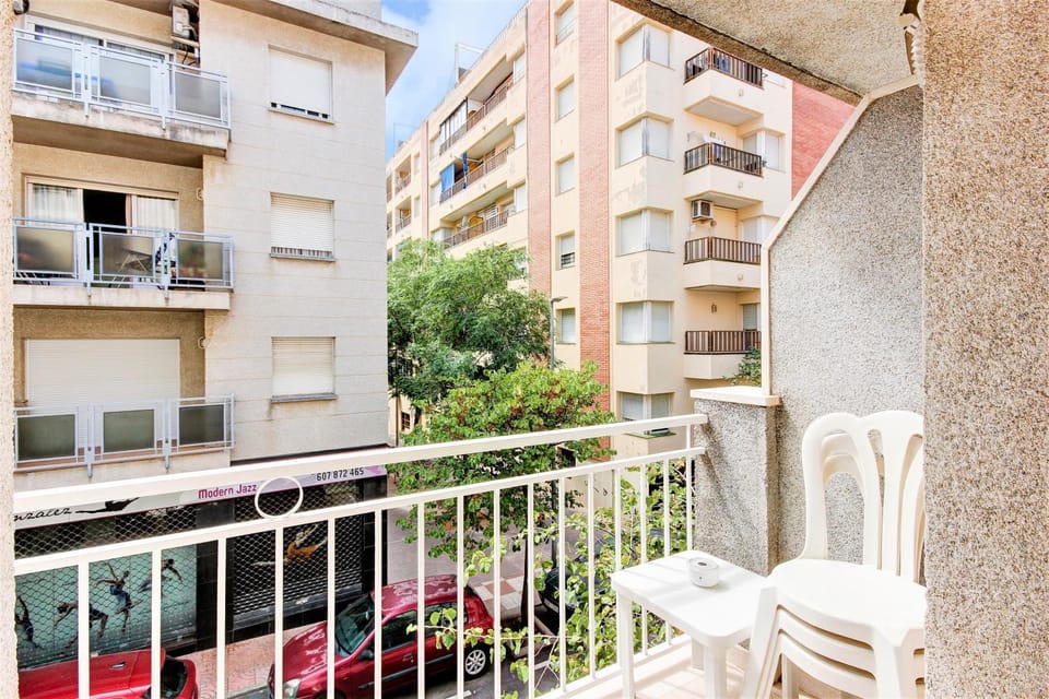Neighbourhood, Balcony/Terrace, Street view