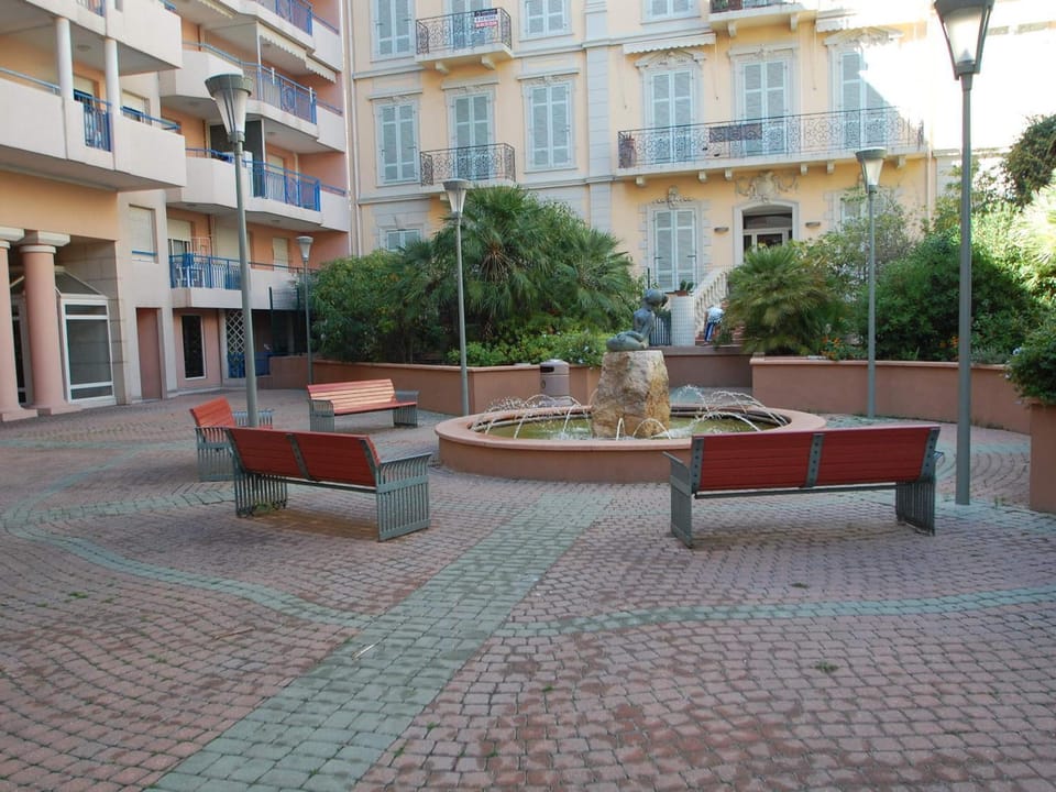 Studio centre-ville avec terrasse, climatisation et parking - FR-1-196-191 Apartment in Menton