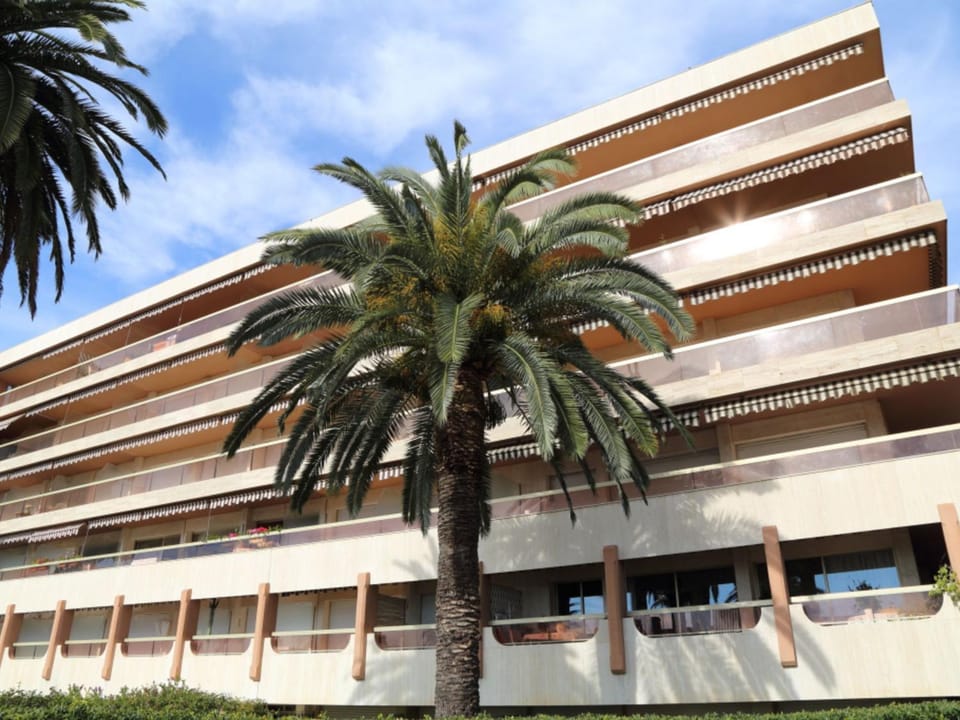 Studio rénové au calme avec alcôve - FR-1-196-224 Apartment in Menton