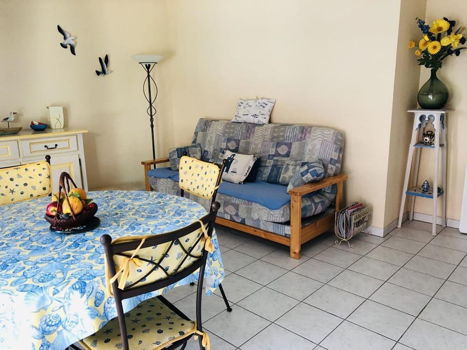 Appartement T2 à Arcachon à 400m de la plage avec balcon et parking privé - FR-1-433-48 Apartment in Arcachon