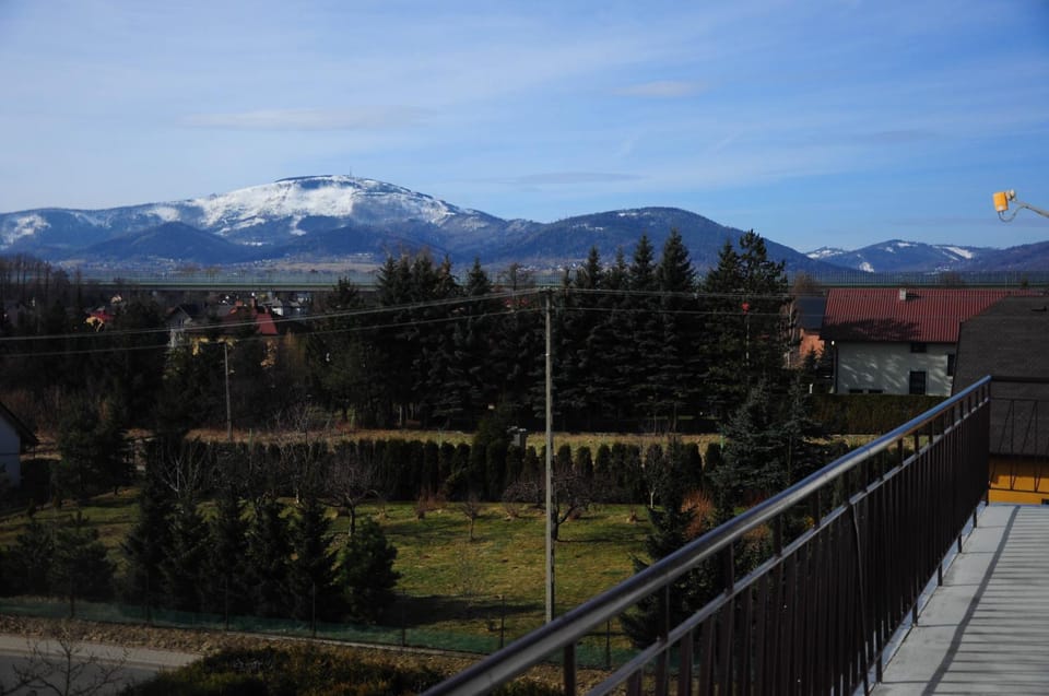 Balcony/Terrace, Mountain view