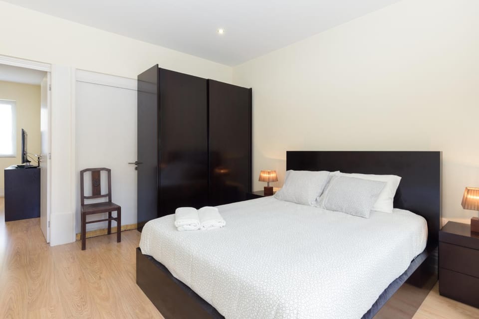 Photo of the whole room, Decorative detail, Bedroom
