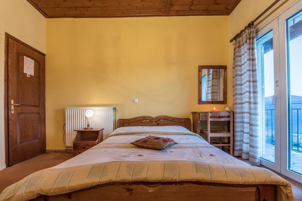 To Aidoni Bed and Breakfast in Peloponnese, Western Greece and the Ionian