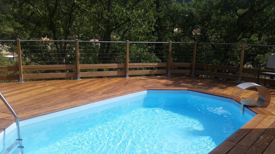 Mountain view, Pool view, Swimming pool