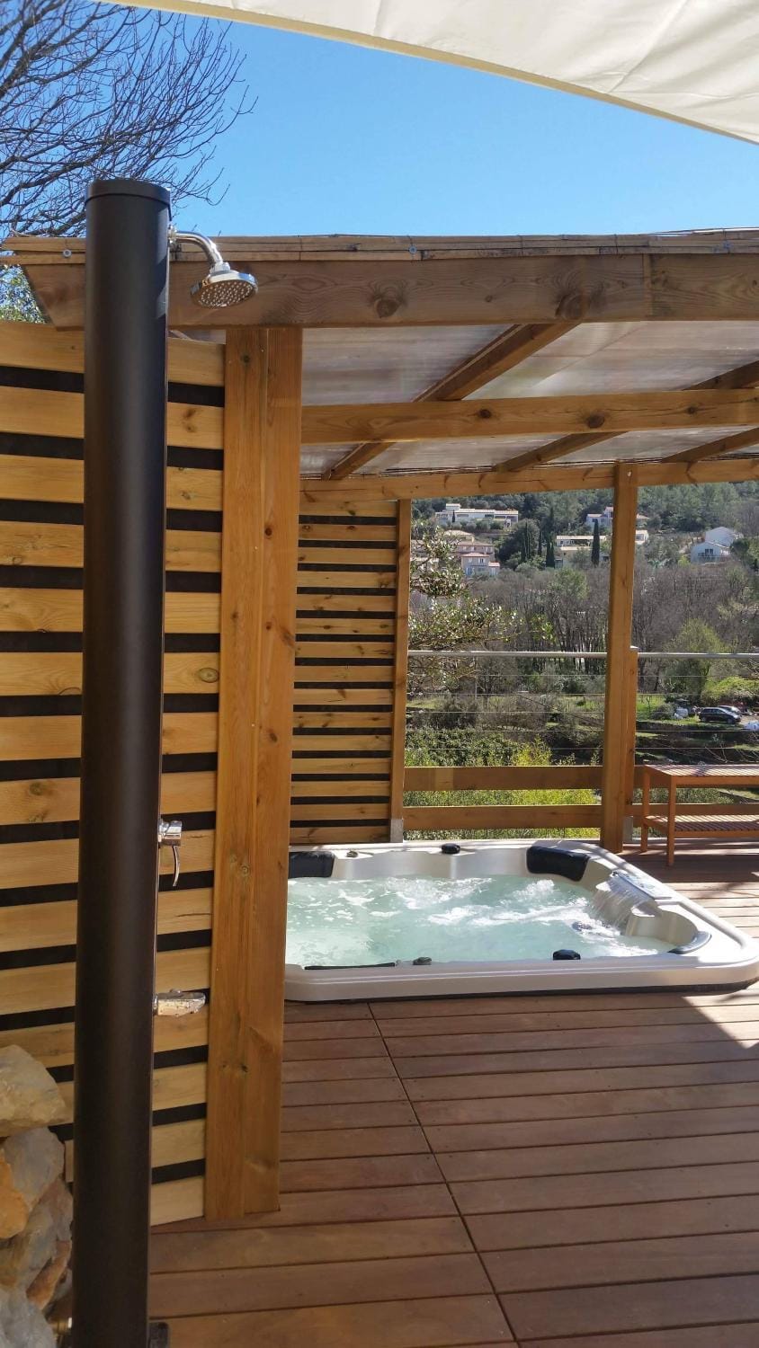 Natural landscape, Hot Tub, Hot Tub, Mountain view, Swimming pool, Swimming pool, Open Air Bath, Public Bath