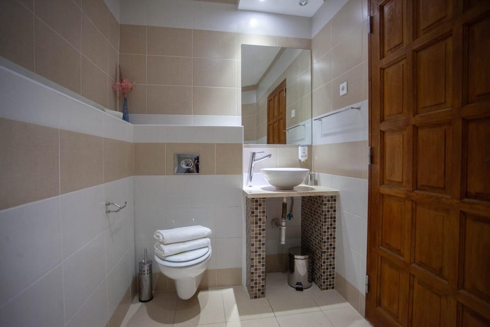 Toilet, Bathroom