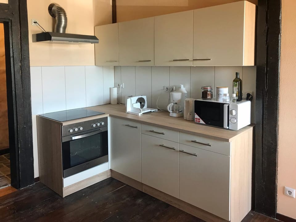 Coffee/tea facilities, Kitchen or kitchenette