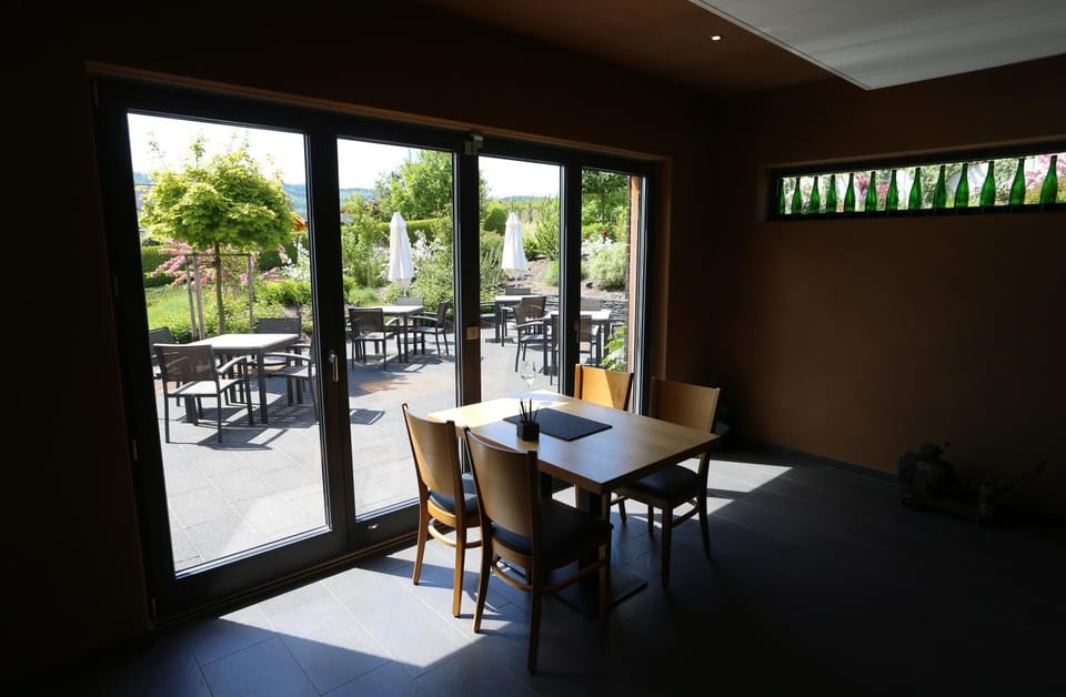 Communal lounge/ TV room, Balcony/Terrace, Lounge or bar