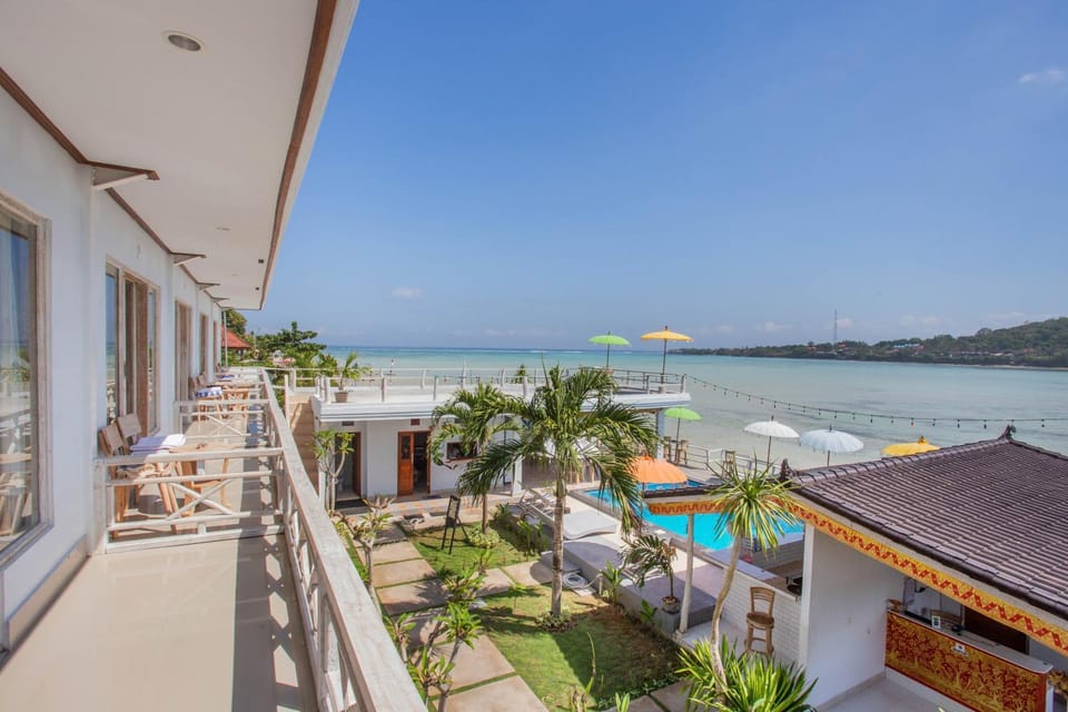 Day, Natural landscape, View (from property/room), Balcony/Terrace, Pool view, Sea view, Inner courtyard view
