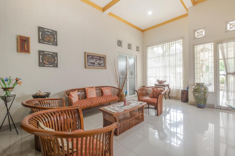 Property building, Lobby or reception, furniture