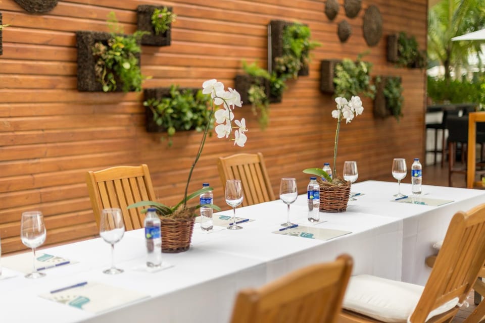 Banquet/Function facilities, Meeting/conference room
